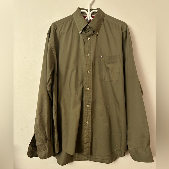 Tommy Hilfiger Men’s Dark Green Long-Sleeved Shirt - Picture 1 of 7